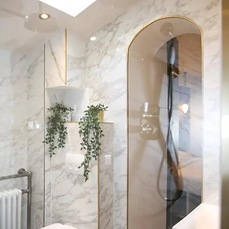 Moderne Confort Proche Montmartre - 4p Apartment Paris